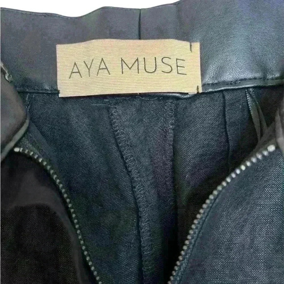 AYA MUSE Mika High-Waisted Baggy Pants with Leather Tie in Black Size Small - Picture 8 of 13